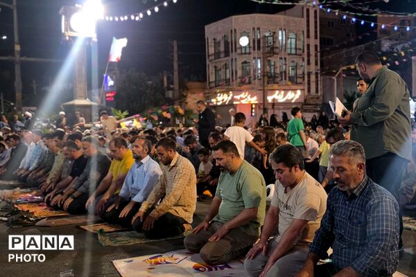 تداوم حضور در خیابان‌ها؛ رمز اتحاد و پیروزی 