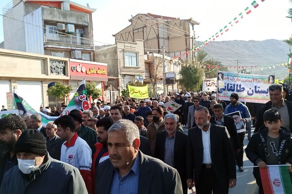 راهپیمایی پر شور ۲۲ بهمن در سرپل ذهاب 