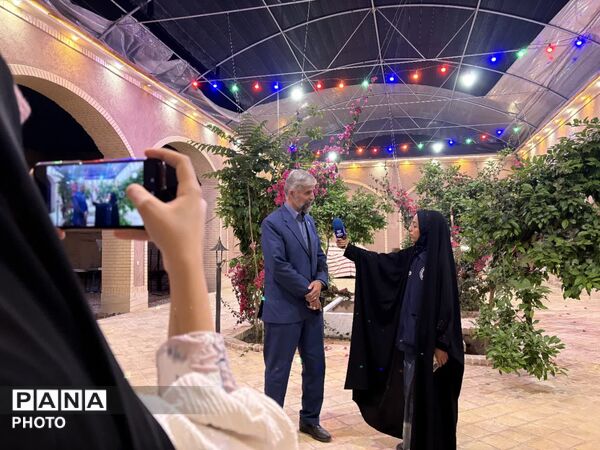 دیدار صمیمی معاون فعالیت‌های دانش‌آموزی سازمان دانش‌آموزی کشور با مسئولان یزد