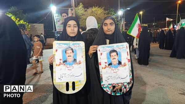 تجمع مردمی در پلدختر برای حمایت از ایران