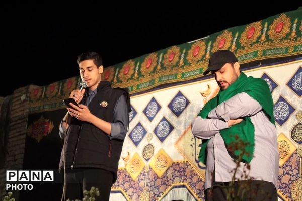 فعالیت غرفه‌های متنوع در موکب آستان مقدس چهل اختران قم