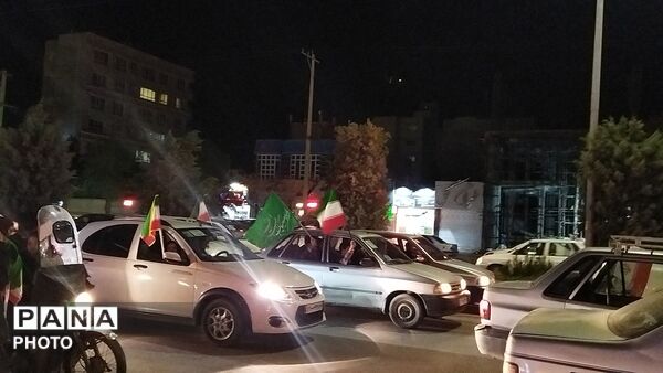 چهل و یکمین رژه ماشینی بلوار فضل نیشابور پس از آغاز جنگ 