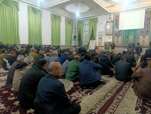  مراسم وداع با پیکر شهید جواد حسن زاده در مسجد امام علی(ع)