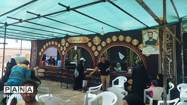 موکب محب الحسین میزبان زائران پیاده امام رضا ( ع) 