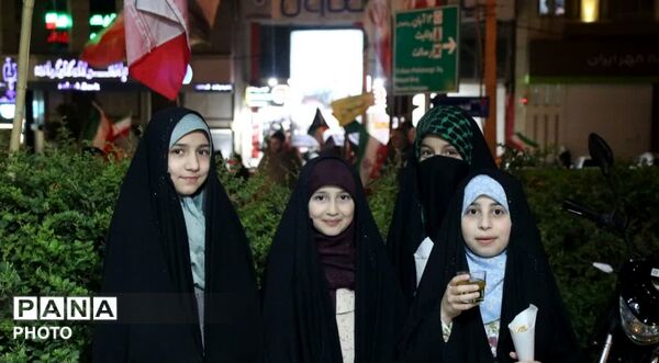 ایران حسین تا ابد پیروز است