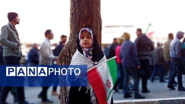 حضور حماسی مردم شهرضا در راهپیمایی 22 بهمن