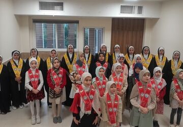 اجرای سرود هلهله فرشته‌ها  توسط گروه سرود سازمان دانش‌آموزی استان اصفهان به‌مناسبت  عید غدیر خم