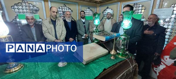 آیین غبارروبی ضریح مطهر حضرت علی‌بن‌امام‌محمدباقر(ع) 