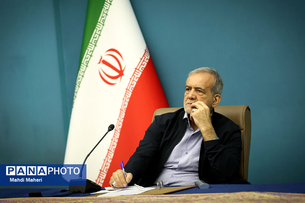 اگر هدایت قرآنی در عمل و زندگی ما دیده نشود، باید در رفتار خود بازنگری کنیم

