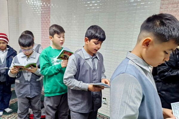یلدای مهدوی در دبستان بانو ابوالوفا ناحیه دو شهرری 