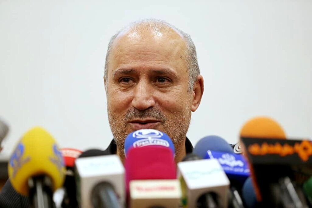 وزیر ورزش و جوانان به اهمیت فوتبال اشراف دارد