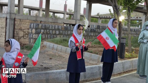 تجلیِ برنامه‌های پرورشی در میانهٔ شورِ پیشتازان