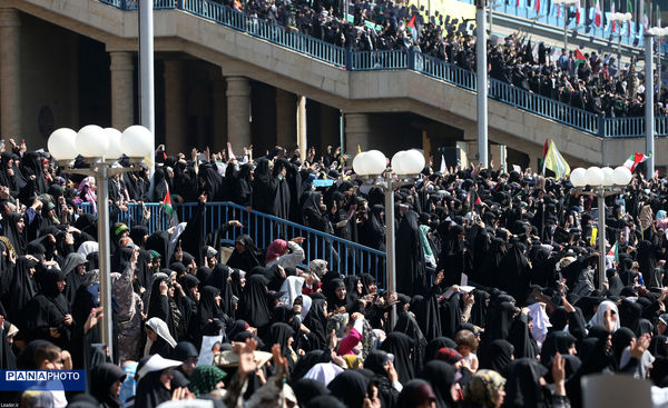 نماز جمعه تهران به امامت مقام معظم رهبری