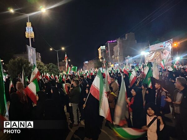 قاب پانا میزبان اجتماع پرشور مردمان ولایت مدار نیشابور در بلوار فضل