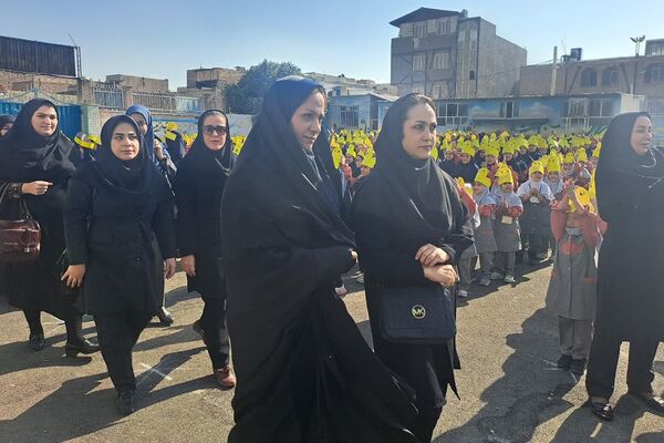 مراسم گرامیداشت هفته بهداشت روان در دبستان هاشمی رفسنجانی شهرستان قرچک 