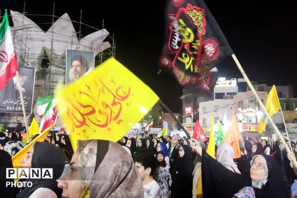 شور غدیر در میدان امام خامنه‌ای؛ اجتماع شبانه مردم شهرستان قدس جلوه‌ای از عشق به ولایت