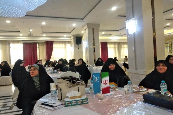 دوره و کارگاه تعاملی مربی، راهبر نسل جدید در مشهد