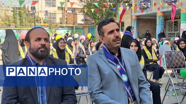 آیین متمرکز استانی جشن عاطفه‌ها‌ در دبیرستان فرزانگان یک ناحیه یک کرج 