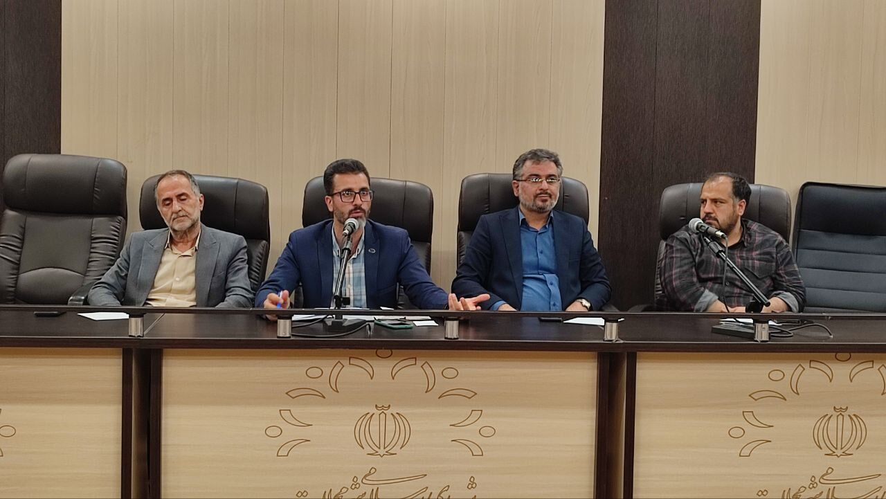 دانش‌آموزان آینده‌سازان ایران‌‌زمین هستند