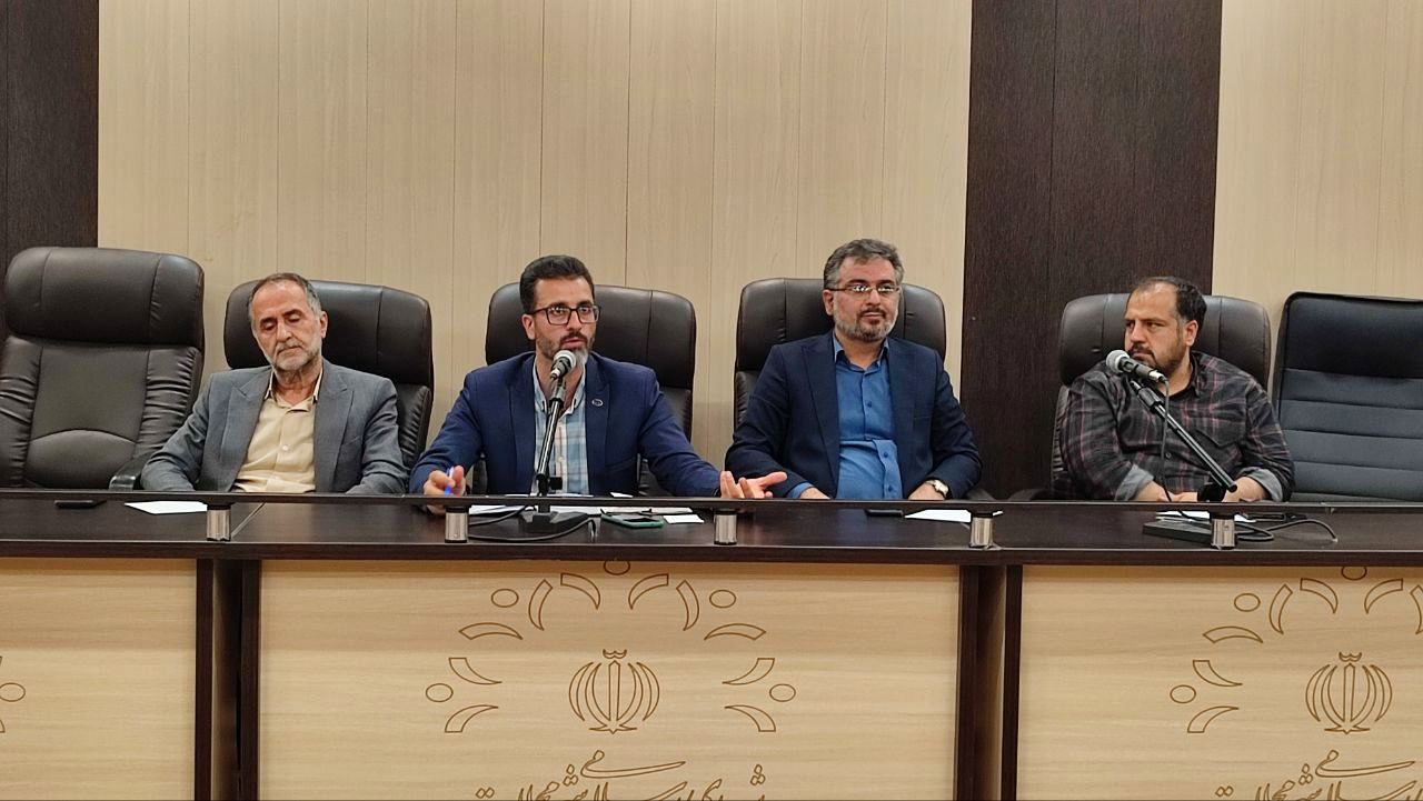 دانش‌آموزان آینده‌سازان ایران‌‌زمین هستند