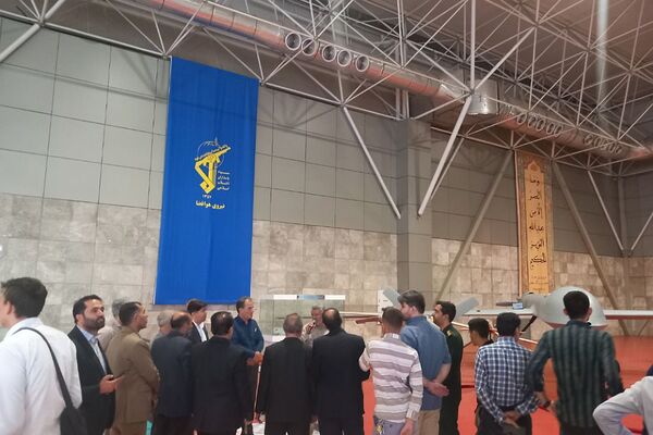 بازدید بسیج دانش‌آموزی بهارستان 2 از نمایشگاه هوافضا سپاه پاسداران