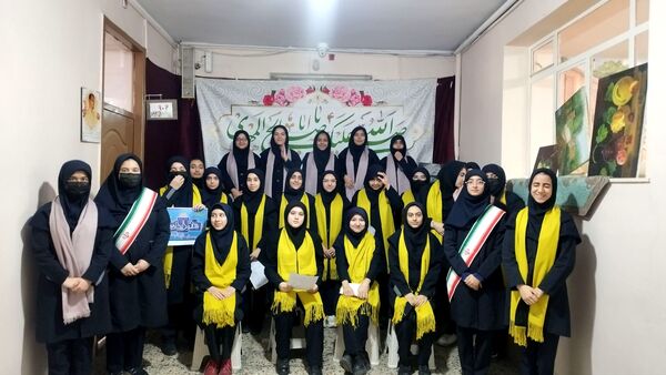 زنگ انقلاب در دبیرستان شاهد تکتم نواخته شد