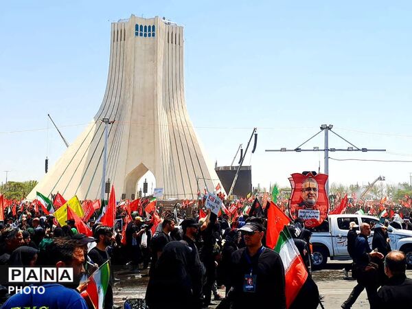 آخرین سلام؛ از میدان انقلاب تا میدان آزادی، تهران در آیین وداع با رهبر شهید