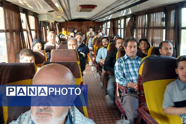 حضور همکاران فرهنگی آموزش و پرورش ملارد به حرم مطهر امام خمینی(ره) در سالروز ارتحال بنیانگذار جمهوری اسلامی