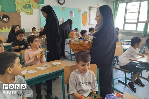 کلاس های آمادگی کوتاه مدت ویژه نو آموزان باز مانده از آموزش پیش دبستانی در مدرسه ابن سینای پردیس