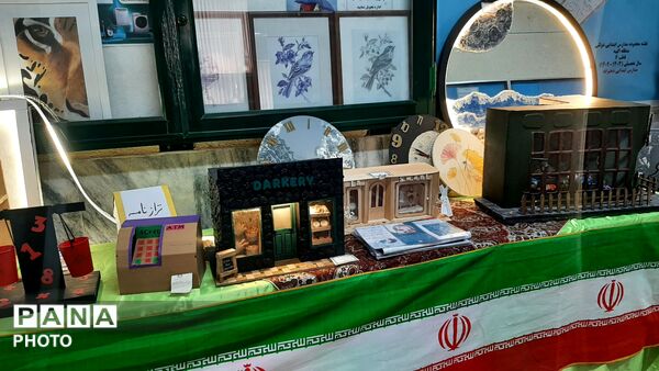 نمایشگاه هنر و خلاقیت  درآموزش وپرورش ناحیه ۷