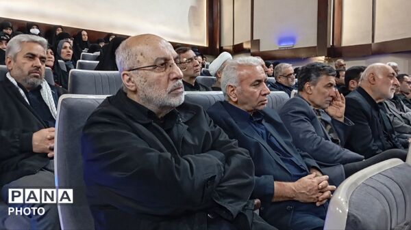 قلب فرهنگیان در ماتم امام قائد شهید
