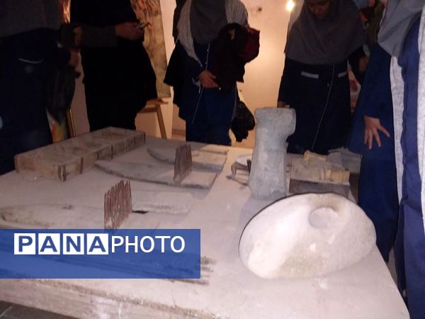 بازدید دانش‌‌آموزان آموزشگاه فدک از موزه میراث فرهنگی 