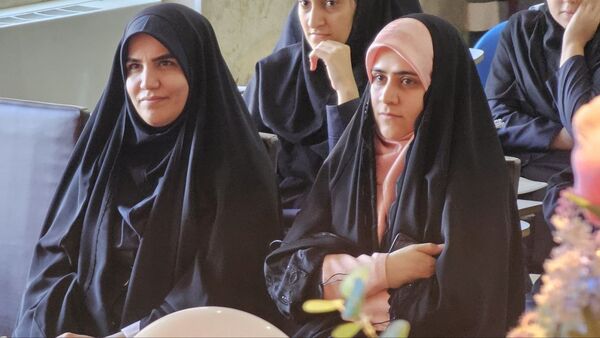 لحظه‌های متفاوت روز پرستار و ولادت حضرت زینب (س) در دبیرستان دخترانه طلیعه شاهد