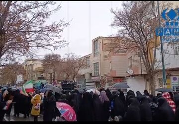 پای ثابت صحنه؛ بیجاری ها در راهپیمایی ۲۲ بهمن 