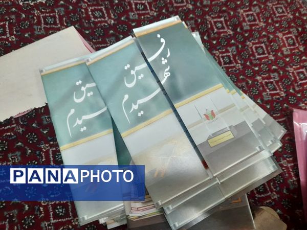 اعتکاف دانش‌آموزان منطقه ۱۶؛ دارالشهدای شهر تهران 