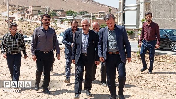 افتتاح آموزشگاه ۶ کلاسه شهر بن