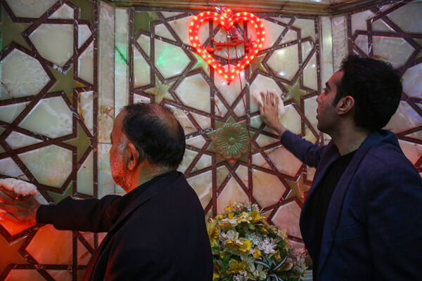 آیین «عهد عاشقی» با حضور اصحاب رسانه در مسجد جمکران