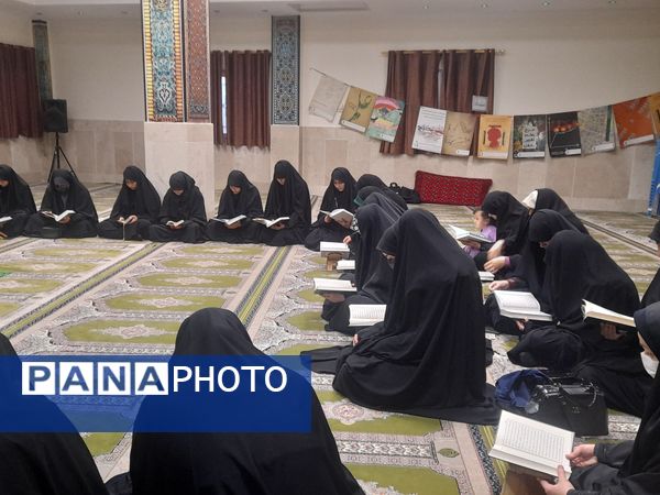 جزء خوانی قرآن کریم در حوضه بسیج خواهران آشخانه