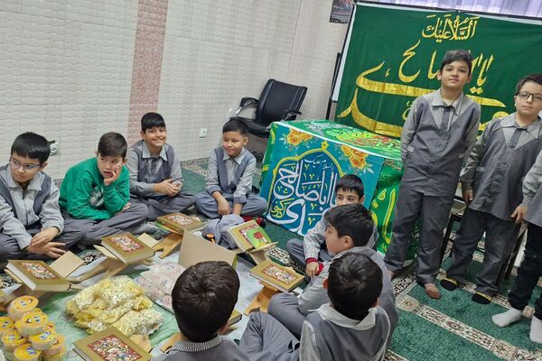 یلدای مهدوی در دبستان بانو ابوالوفا ناحیه دو شهرری 