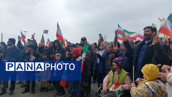 حماسه آفرینی مردم و مسئولان شهرستان پردیس در راهپیمایی ۲۲ بهمن 