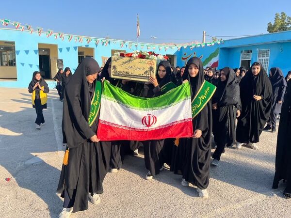 استقبال مدارس دشتی از شهید گمنام