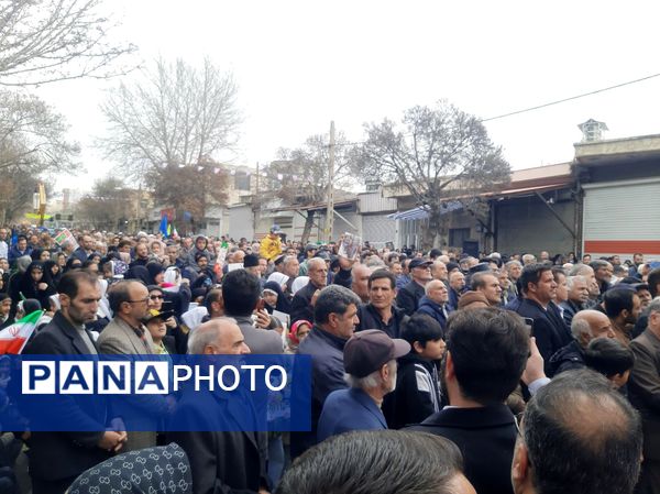 تجدید میثاق با آرمان های انقلاب در همدان