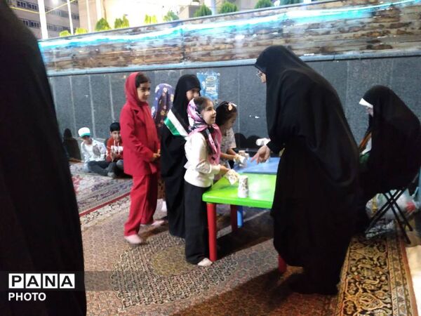 تجمع مردمی در میدان یاقوت ؛ هم‌صدایی مردم برای دفاع از خاک ایران