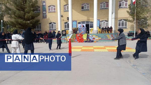 برگزاری المپیاد درون مدرسه‌ای در دبیرستان محمودیه تربت‌حیدریه