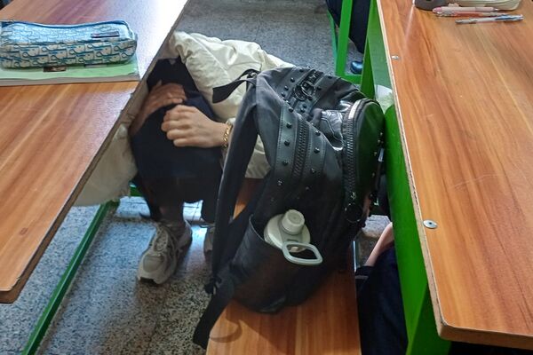 دانش‌آموزان دبیرستان زینبیه۲ شهریار آماده مقابله با زلزله