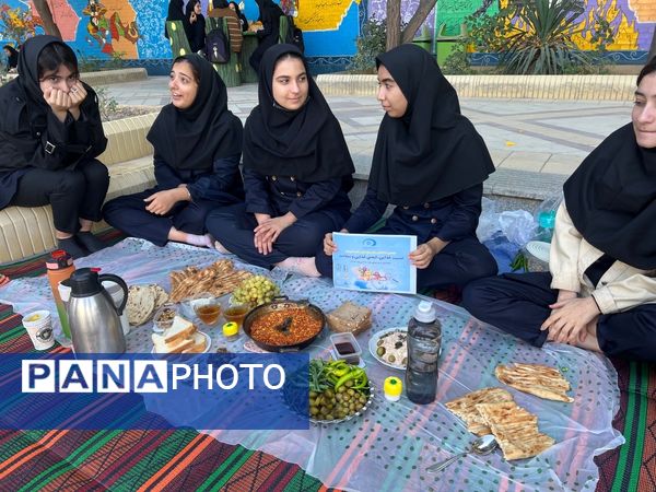 هفته سلامت روان و روز جهانی غذا در دبیرستان جنت شهرستان سملقان