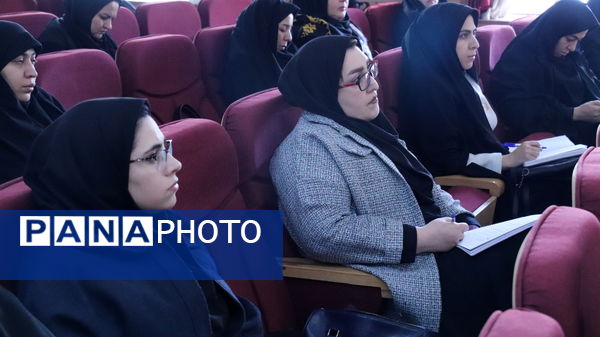 سومین روز دوره تربیت مربیان جدید الورود تشکیلات پیشتازان سازمان دانش‌آموزی