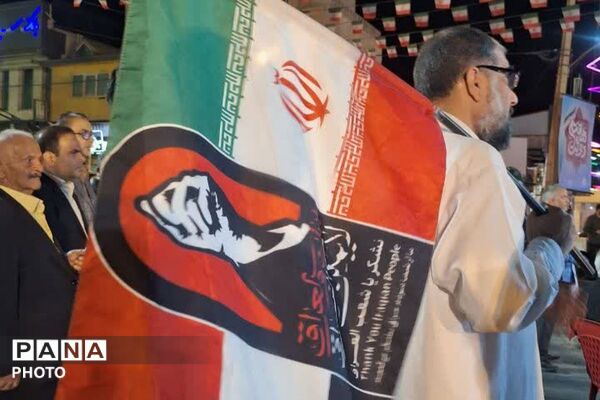 اجتماع شبانه مردم فیروزکوه؛ تجلی همبستگی مسئولان و مردم انقلابی