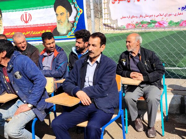 افتتاح چمن مصنوعی روستای قره مصلی
