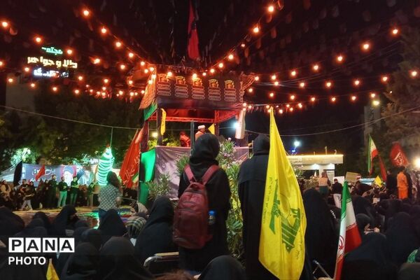 نوای عشق حسینی در میادین بجنورد طنین‌انداز شد